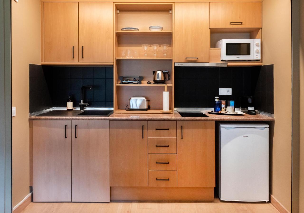 Apartaments Sant Bernat กานีโญ ภายนอก รูปภาพ