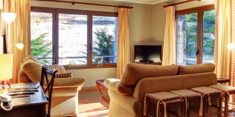 Apartaments Sant Bernat กานีโญ ภายนอก รูปภาพ